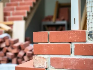 Jak układać klinkier na schodach?